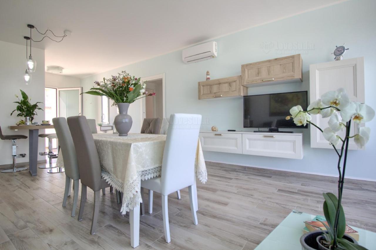 Jacuzzi Holiday Homes By Lovesud Santa Maria di Leuca ภายนอก รูปภาพ