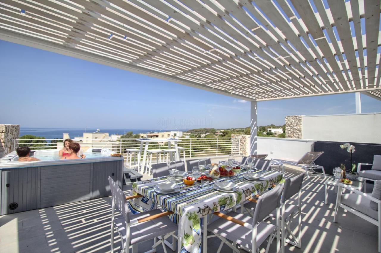Jacuzzi Holiday Homes By Lovesud Santa Maria di Leuca ภายนอก รูปภาพ