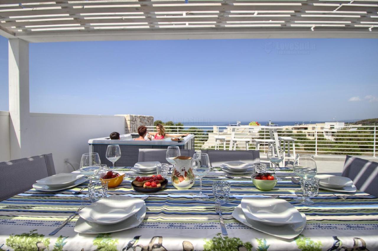 Jacuzzi Holiday Homes By Lovesud Santa Maria di Leuca ภายนอก รูปภาพ
