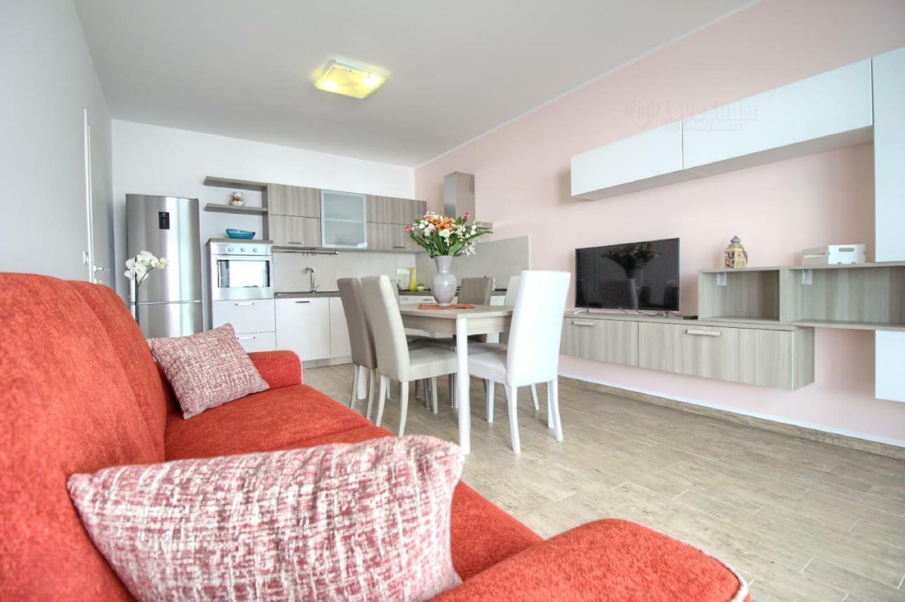 Jacuzzi Holiday Homes By Lovesud Santa Maria di Leuca ภายนอก รูปภาพ