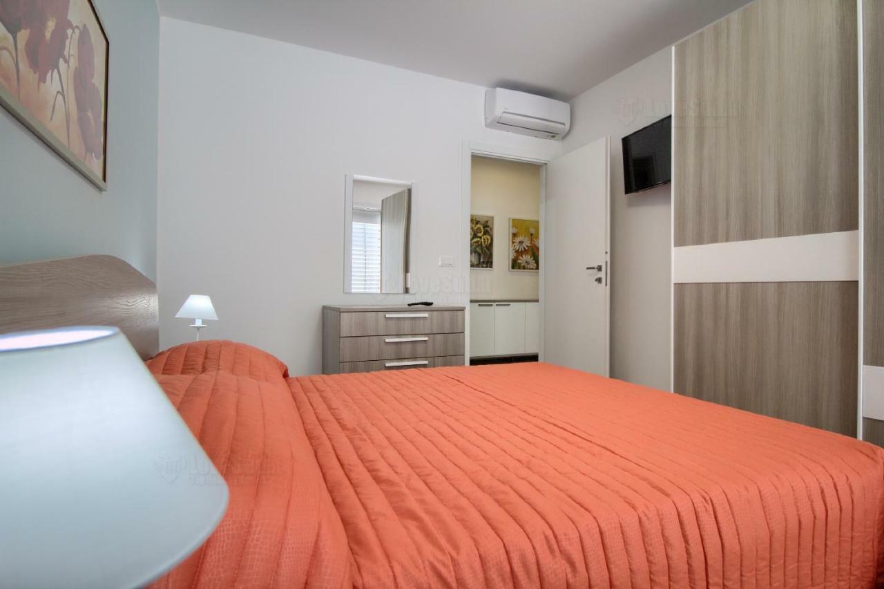 Jacuzzi Holiday Homes By Lovesud Santa Maria di Leuca ภายนอก รูปภาพ